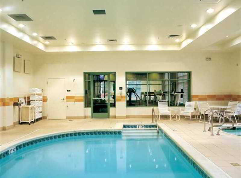 Hilton Garden Inn Cleveland East / Mayfield Village Eksteriør billede
